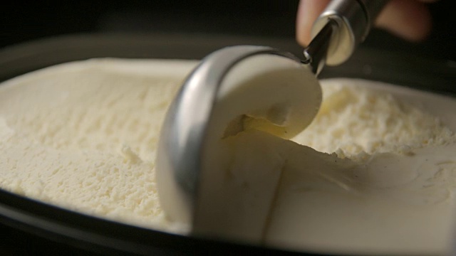 香草冰淇淋，慢动作视频素材