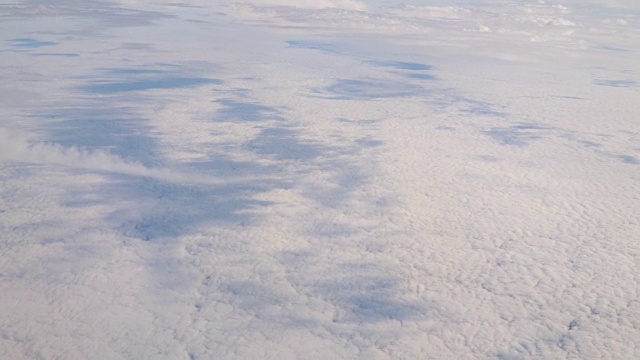 在云层之上飞行4k视频素材