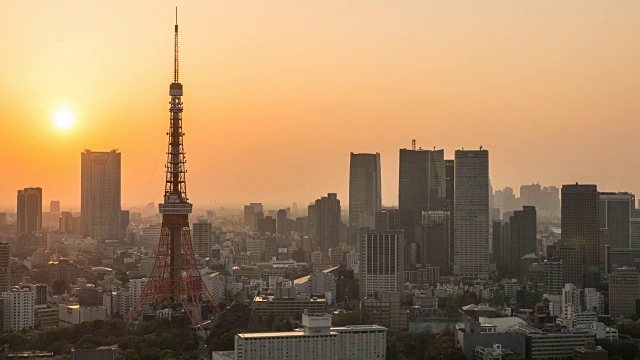 时间流逝在黄昏时间东京塔的城市景观视频素材