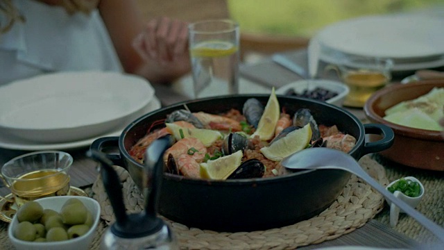 西班牙海鲜焗饭视频下载