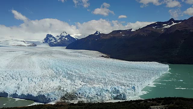 阿根廷阿根廷湖的空中观测者莫雷诺冰川。视频素材