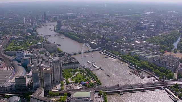鸟瞰图伦敦市中心和泰晤士河，英国。4 k视频下载