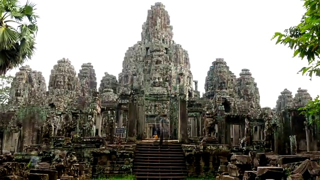 柬埔寨吴哥窟巴戎寺的时光流逝图视频素材