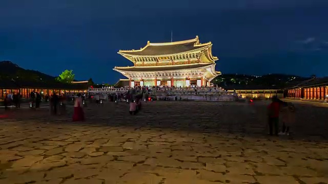 韩国首尔京福宫，游客蜂拥而至视频素材