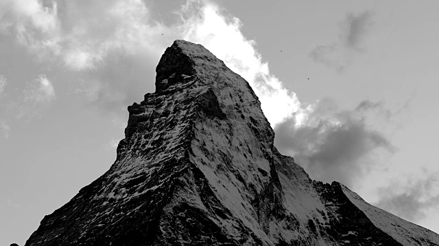 马特洪峰，山峰特写，移动云的时间流逝，泽马特，瑞士视频素材