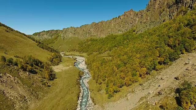 高加索山脉的空中风景视频素材