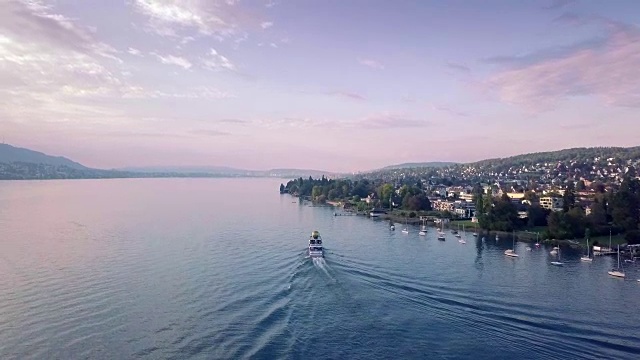 瑞士Zürich湖上空的无人机视频视频素材