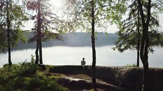 挪威的森林和湖泊。视频素材