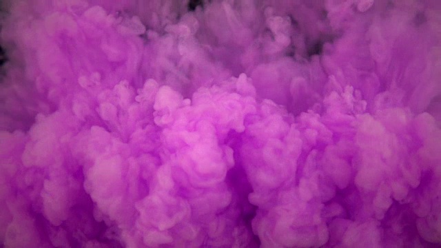 水中紫色油漆视频素材