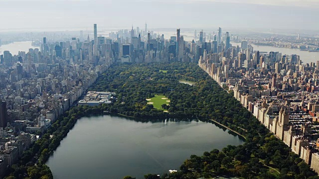 鸟瞰图中央公园曼哈顿纽约市4K视频下载