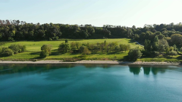 美丽的概述马尔蒂尼亚诺湖，罗马，意大利。自然,和平、田园视频素材