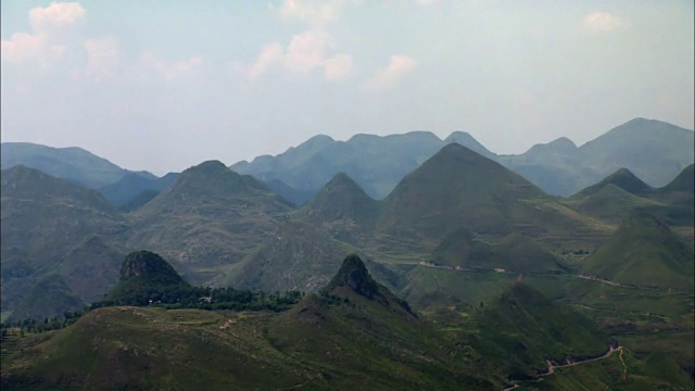 中国南部的山区地貌视频下载