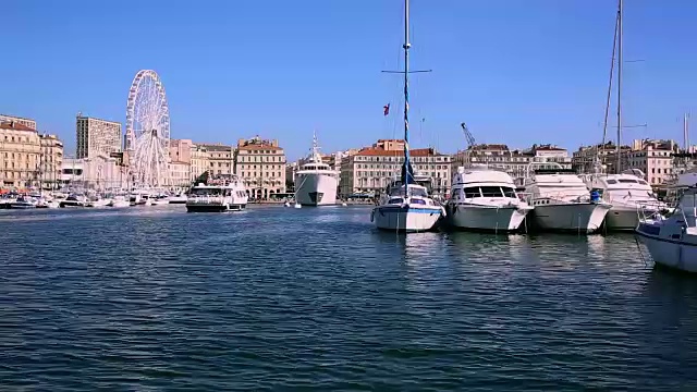 马赛维厄港的渡船视频素材