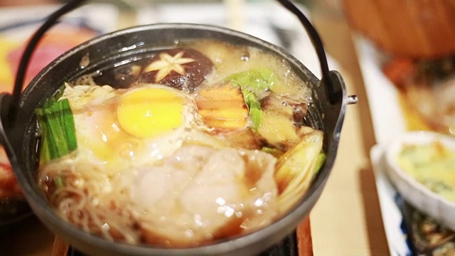 日本Sukiyaki, nabe视频素材