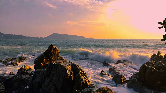 风景美丽的日落在海上视频素材