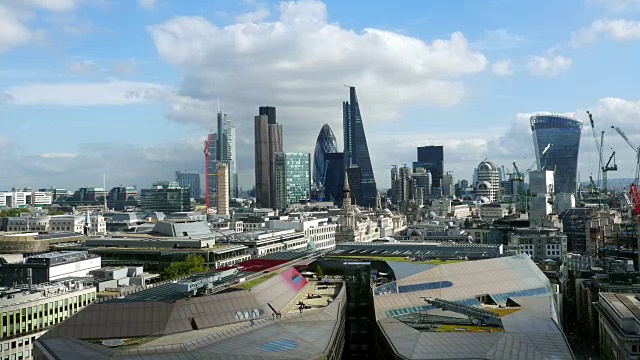 来自西方的伦敦城及其摩天大楼视频素材