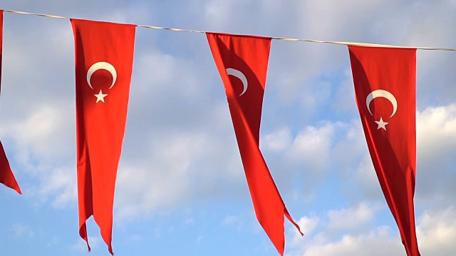 慢镜头中土耳其国旗飘扬视频下载