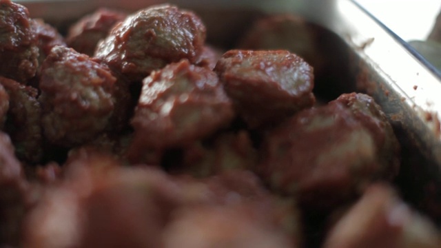 商业厨房食品准备-肉丸视频下载