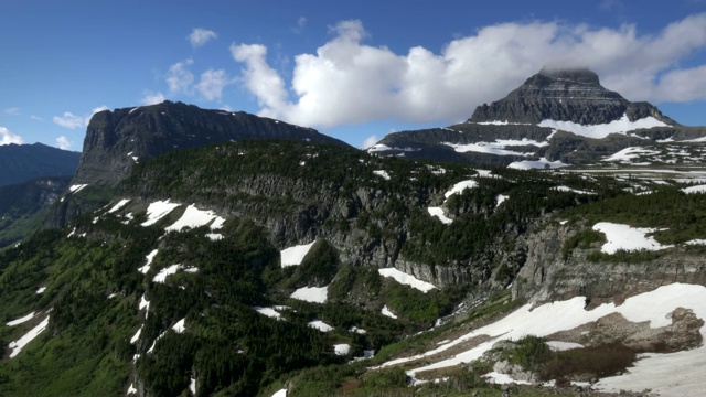 冰川国家公园洛根山口的克莱门茨山视频素材