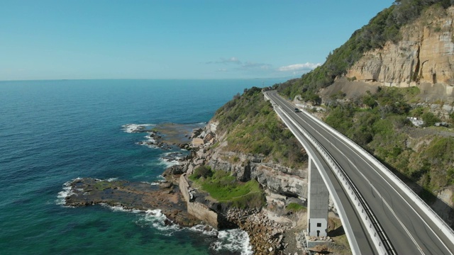 澳大利亚新南威尔士州海崖桥的鸟瞰图视频素材