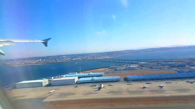 飞机从日本名古屋机场起飞视频素材