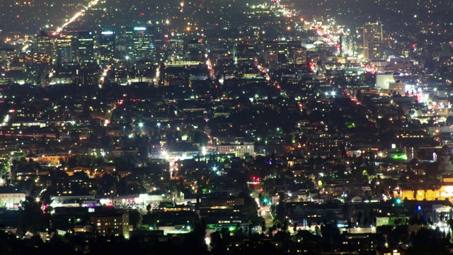 洛杉矶城市夜晚的街道视频素材