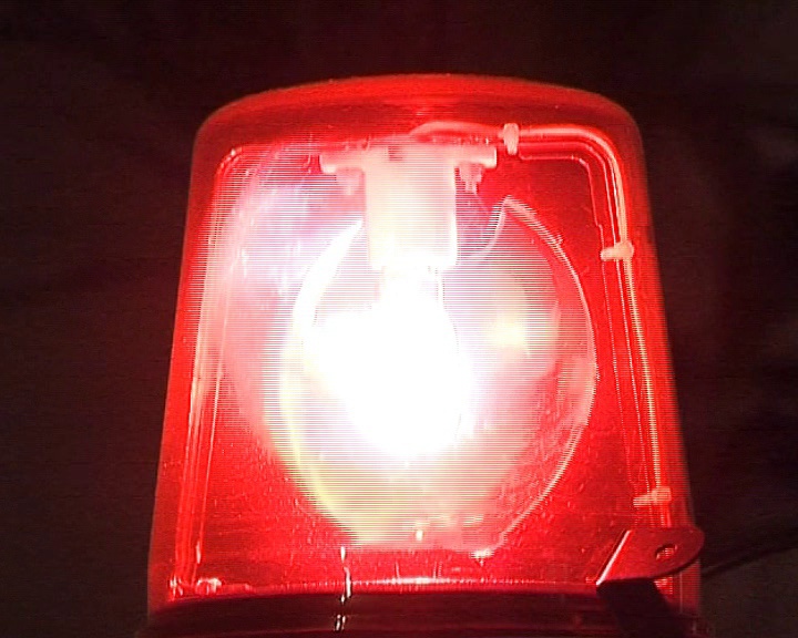 红色闪烁警示灯/警报器紧急服务，救护车警察视频素材