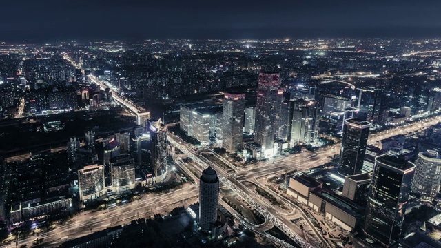 T/L WS HA PAN鸟瞰图北京天际线的夜晚视频素材