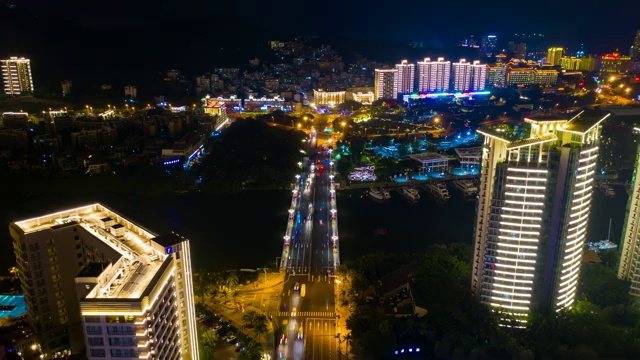 夜光三亚市交通街道航拍全景图，时间跨度为4k中国视频素材