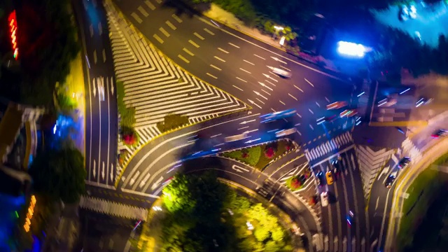 夜光照亮三亚交通十字路口航拍时间4k中国视频素材