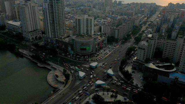 日落时间三亚城市景观交通滨江道路航拍全景4k中国海南视频素材