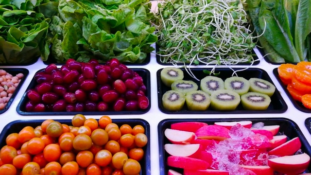 超市里的蔬菜和水果视频下载