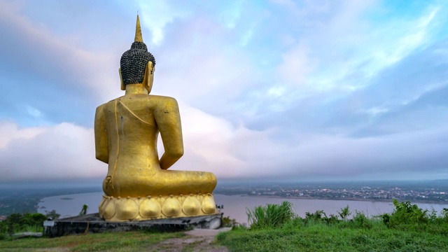 4K，在老挝Pakse Champasak市的Phu salao寺庙中的金佛视频下载