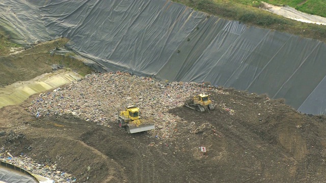 英国英格兰西南部的空中垃圾填埋场视频下载