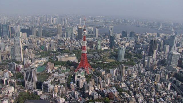 空中东京天际线建造结构观察塔港人视频素材