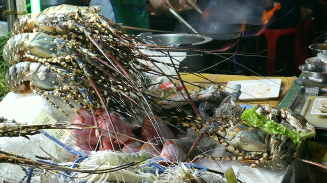 曼谷唐人街的海鲜和街头小吃视频素材