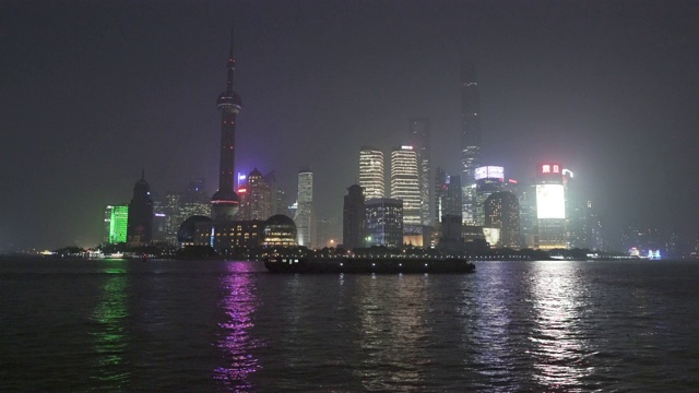 上海东方明珠塔夜景视频素材