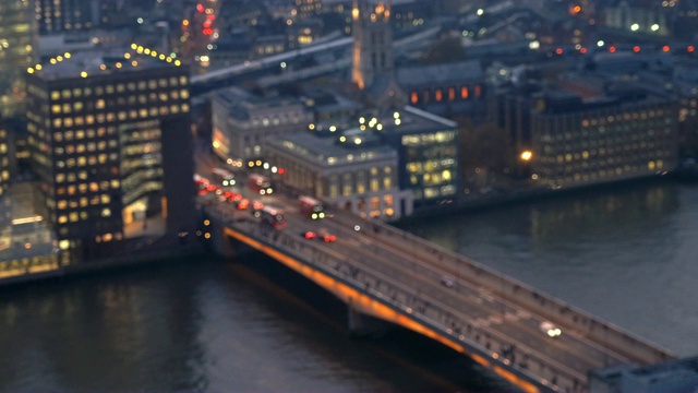 《伦敦桥之夜》，英国，英国视频素材
