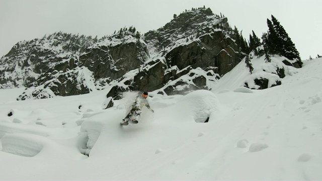 在山上滑雪视频素材
