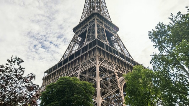 巴黎埃菲尔铁塔时光流逝视频素材