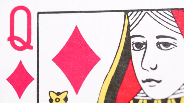 红方王后卡片的微距镜头视频素材