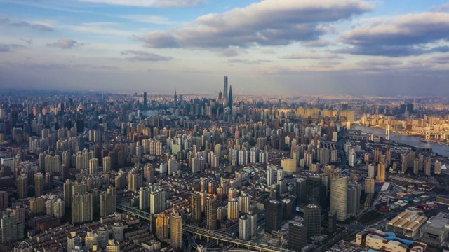 延时镜头:日落时分的上海天际线视频素材
