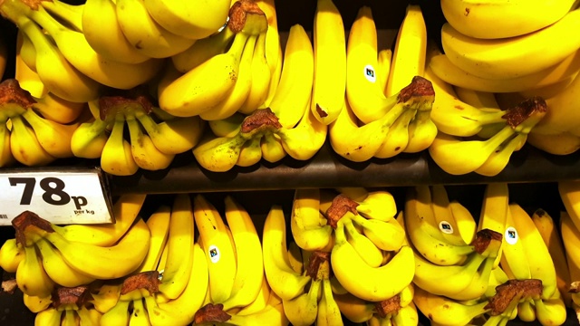 超市陈列香蕉视频素材