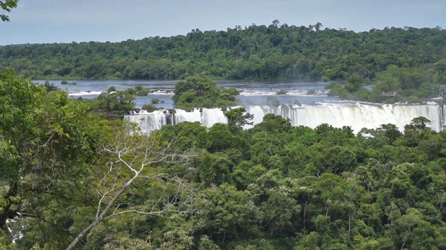 Iguazú瀑布全景视频素材