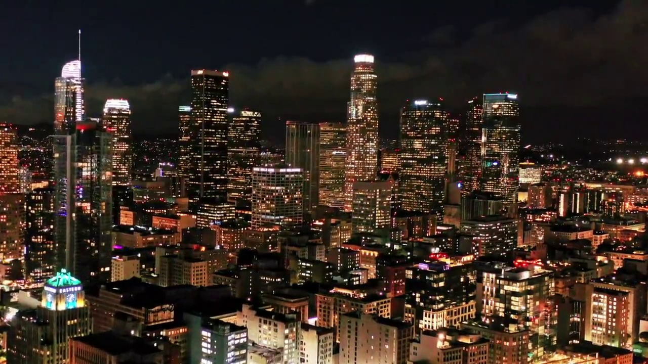 加州洛杉矶市区夜间航拍视频下载