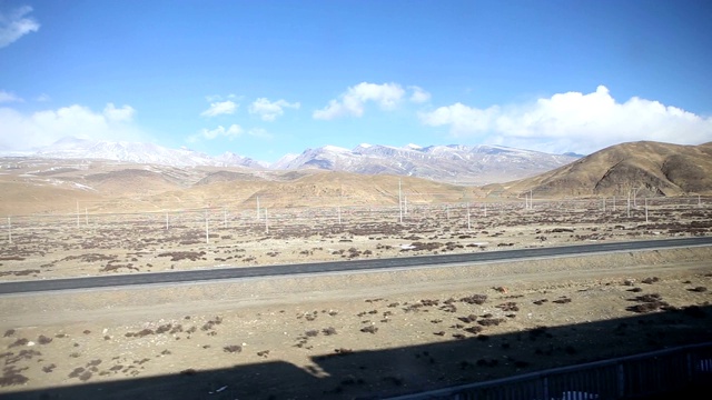 在青藏铁路拍摄青藏高原视频素材