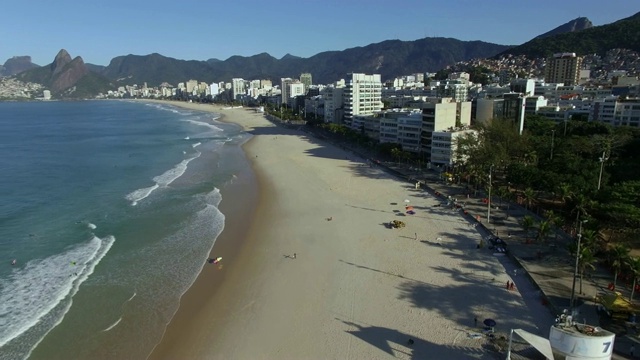南美著名旅游目的地城市里约热内卢鸟瞰图。视频素材