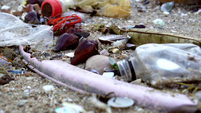 海滩污染视频素材
