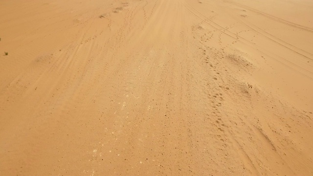 飞越沙丘沙漠视频下载