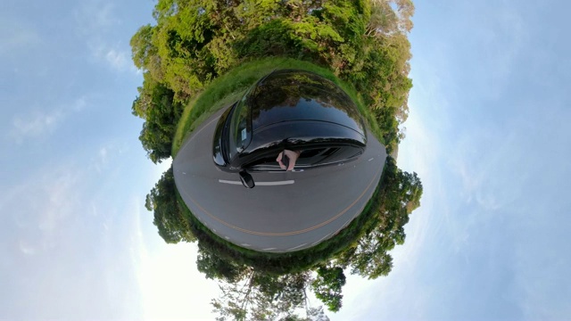小星球-汽车在巴西公路山视频下载